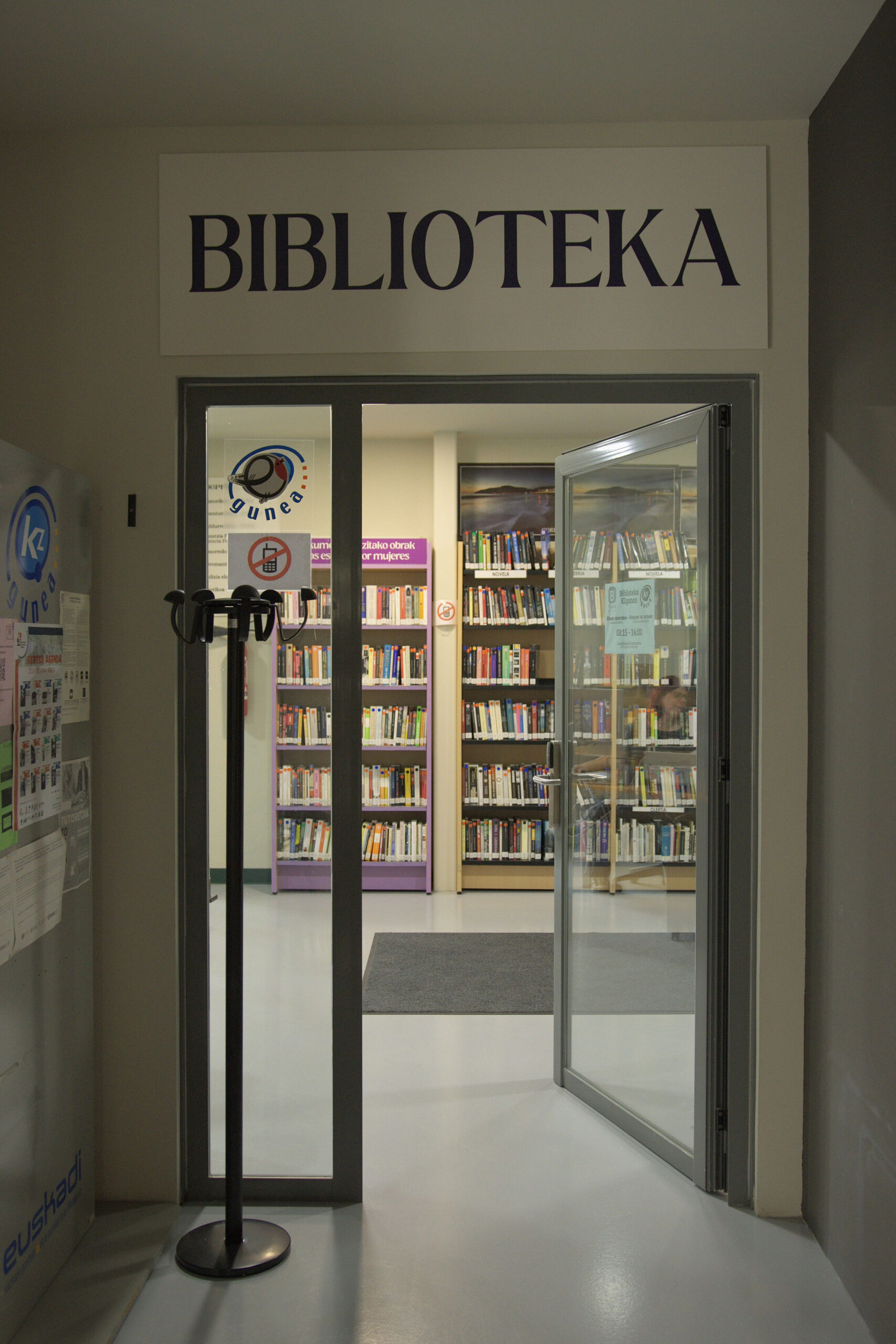 BIBLIOTECA